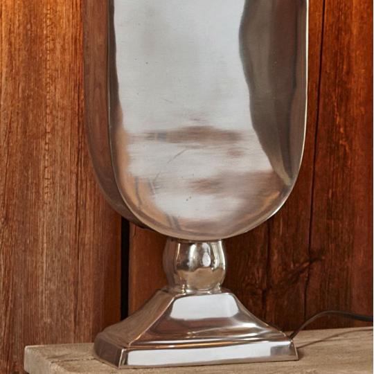 elegans krom polgari klasszikus nikkel asztali lampa mediterran villa kastely nappali haloszoba olvasolampa textil lampaburas balaton nyaralo lameridiana lakberendezesi bolt.jpg